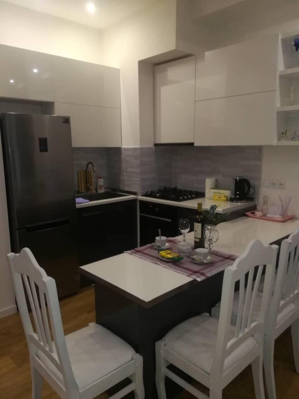 Ikas Apartment Тбилиси Экстерьер фото